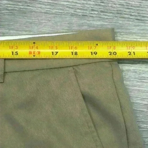 GREG NORMAN Golf Performance Shorts Mens Sz 38 Khaki Casual Dad Blokecore READ - Picture 9 of 14